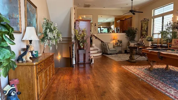 $578,000 | 2334 Camden Drive, Houston, TX 77021