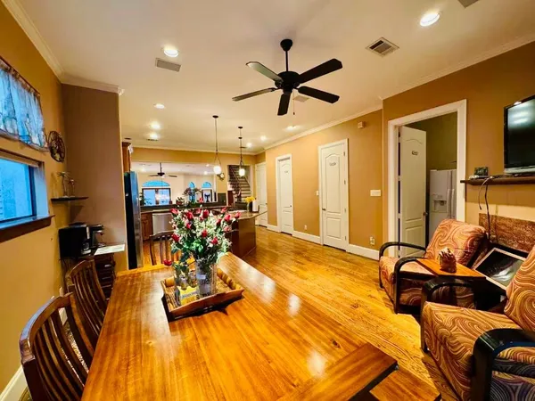 $578,000 | 2334 Camden Drive, Houston, TX 77021