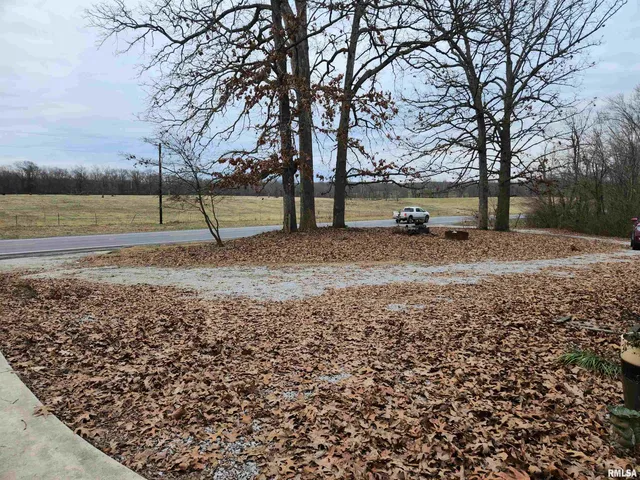 $85,000 | 3547 North Illinois Highway, Waltonville, IL 62894