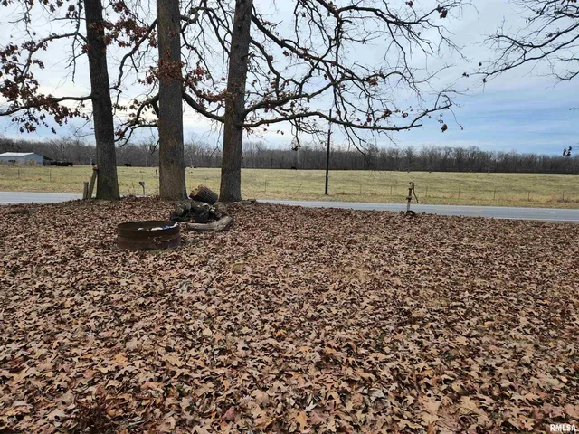 $85,000 | 3547 North Illinois Highway, Waltonville, IL 62894