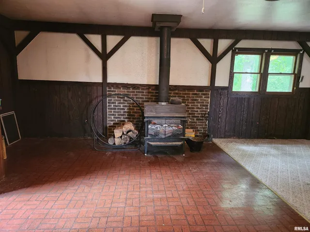 $85,000 | 3547 North Illinois Highway, Waltonville, IL 62894