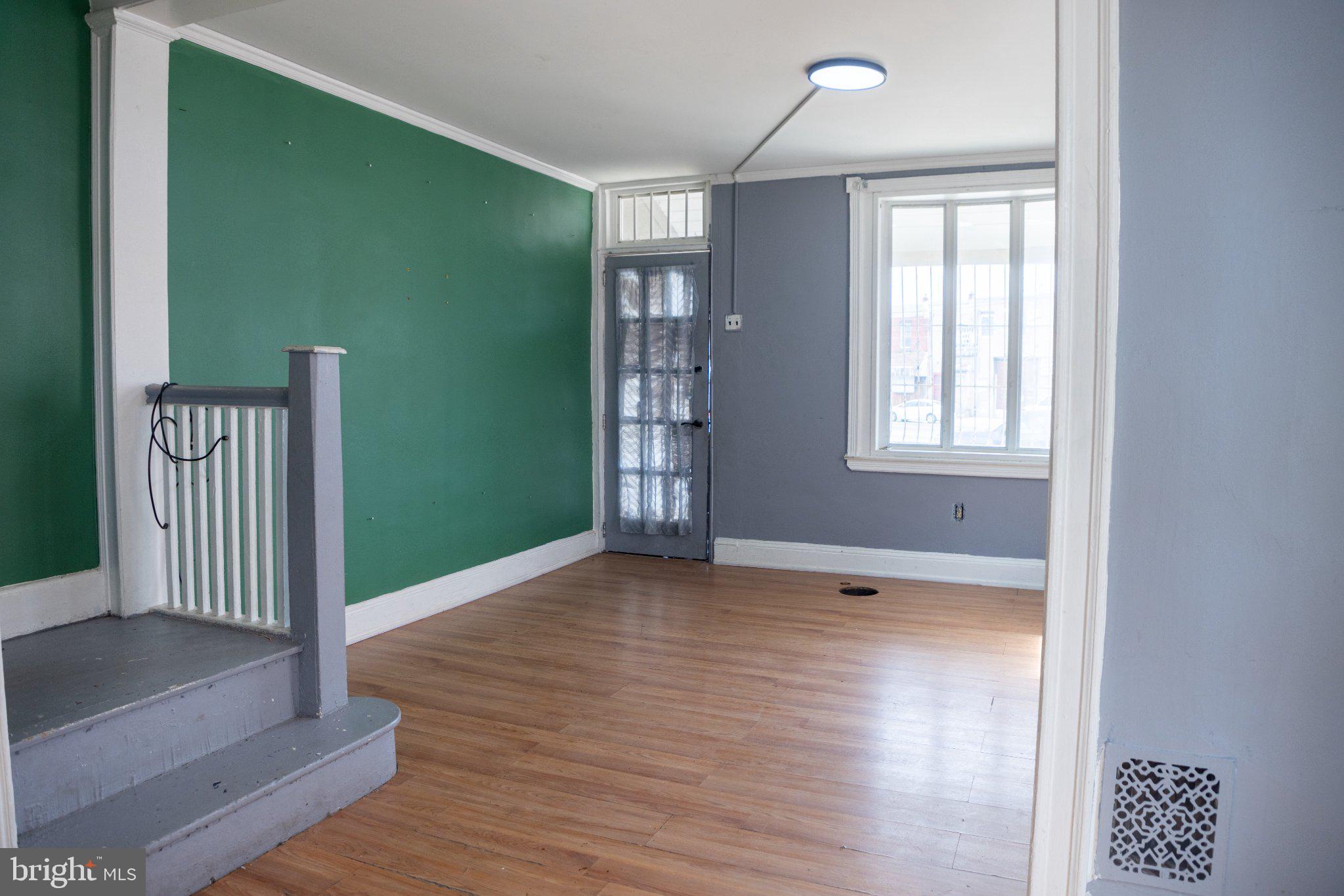 4844 North Front Street Philadelphia, PA 19120 - Photo 7 of 33 Bright and airy open space awaits.