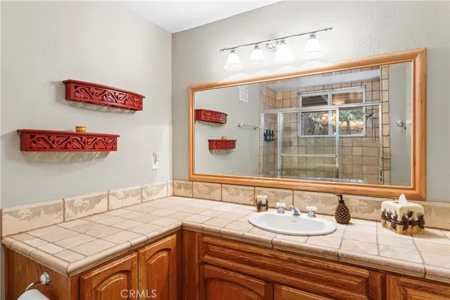 $449,998 | 1289 Aleutian Drive, Lake Arrowhead, CA 92352