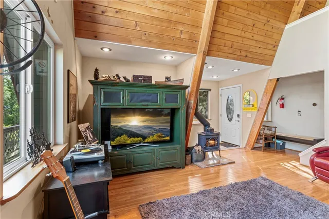 $449,998 | 1289 Aleutian Drive, Lake Arrowhead, CA 92352