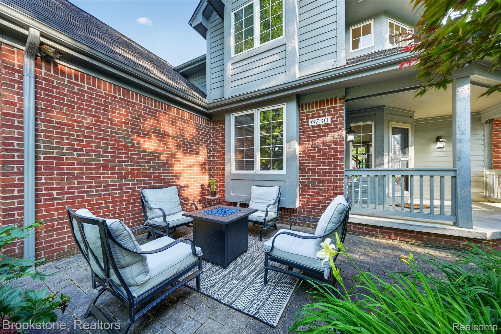 6730 Longhurst Clarkston, MI 48346 - Photo 2 of 30 2 Front.jpg