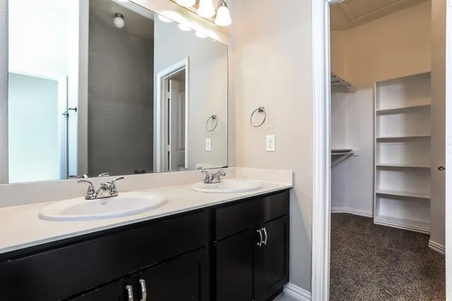 $1,810 | 703 Woodcrest Drive, Ennis, TX 75119