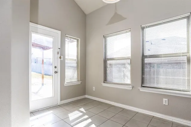 $1,810 | 703 Woodcrest Drive, Ennis, TX 75119