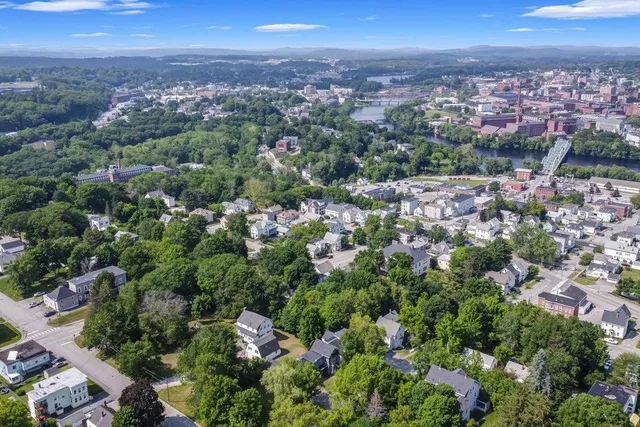 $279,000 | 62 7th Street, Auburn, ME 04210