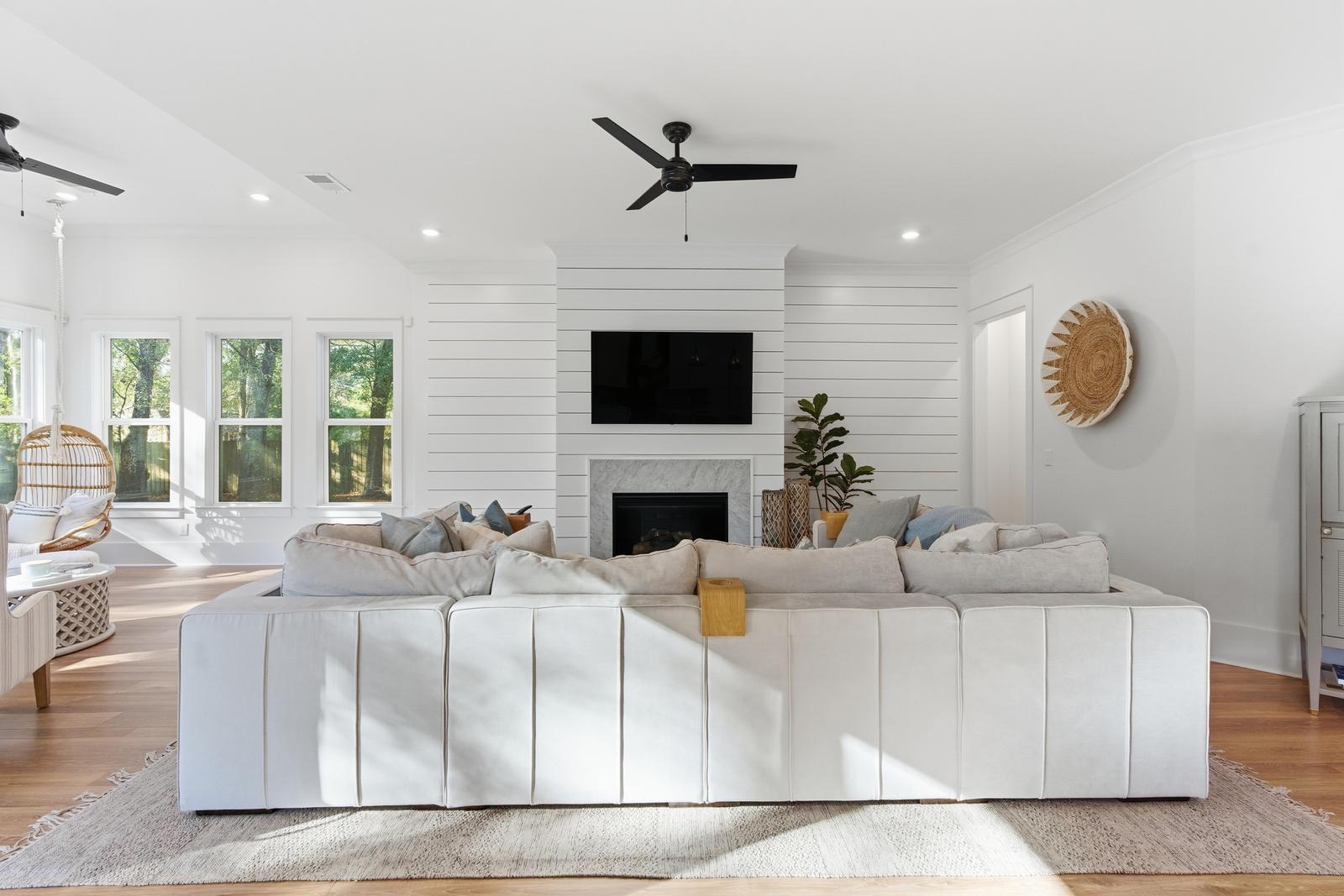 7 Davan Drive Charleston, SC 29407 - Photo 12 of 42 Family room