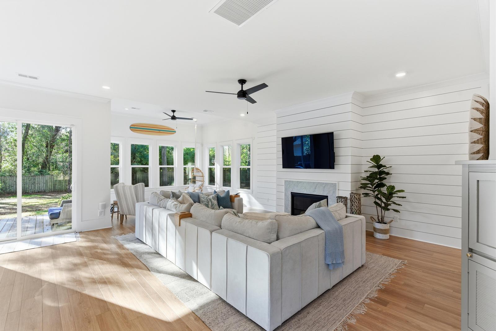 7 Davan Drive Charleston, SC 29407 - Photo 13 of 42 Family room