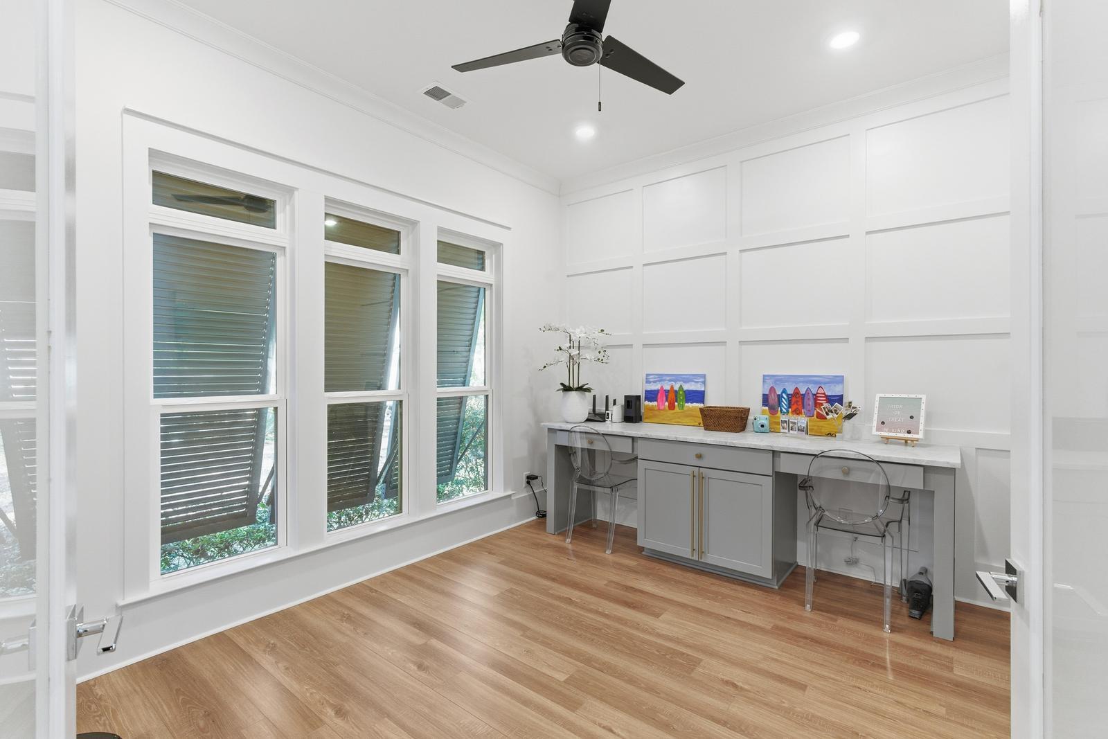 7 Davan Drive Charleston, SC 29407 - Photo 16 of 42 Front office