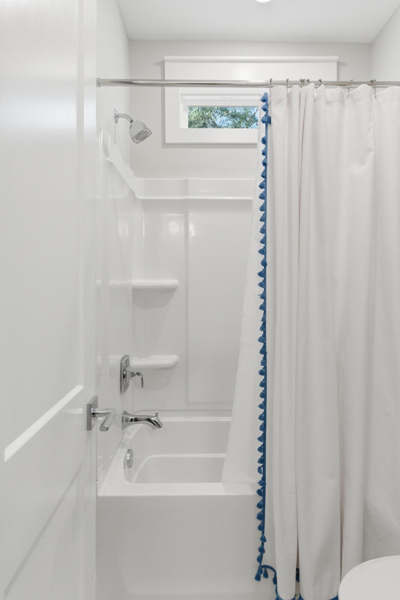 7 Davan Drive Charleston, SC 29407 - Photo 32 of 42 Jack and Jill shower