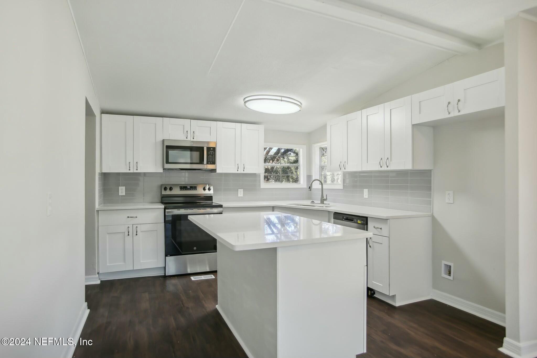 85598 Miner Road Yulee, FL 32097 - Photo 4 of 25 tempImageDK4K4I