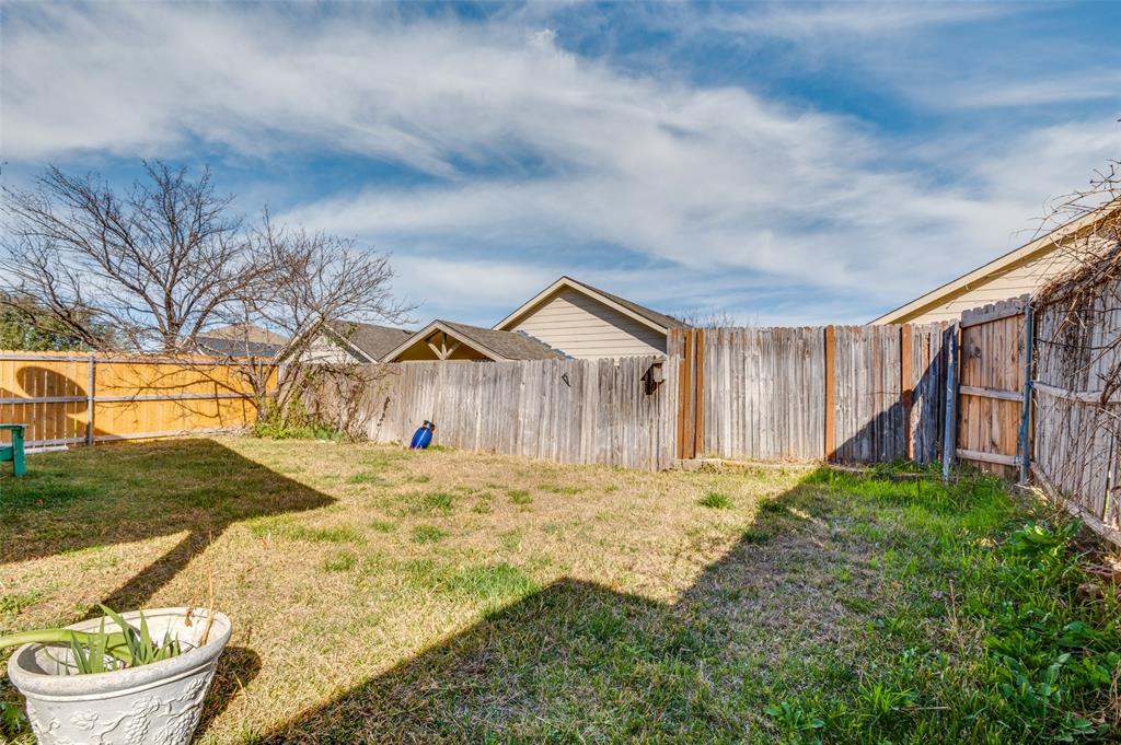 4040 Golden Rod Drive Forney, TX 75126 - Photo 25 of 25 a view of a backyard of the house