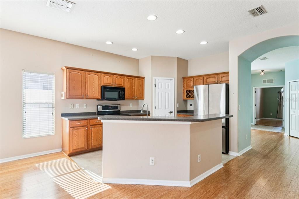 9314 Creedmoor Lane New Port Richey, FL 34654 - Photo 4 of 55