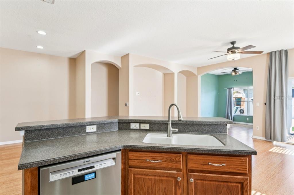 9314 Creedmoor Lane New Port Richey, FL 34654 - Photo 8 of 55