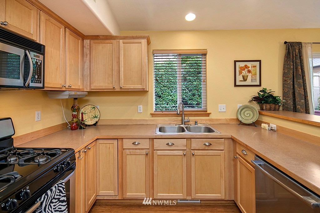 18013 29th Avenue Southeast Bothell, WA 98012 - Photo 6 of 18