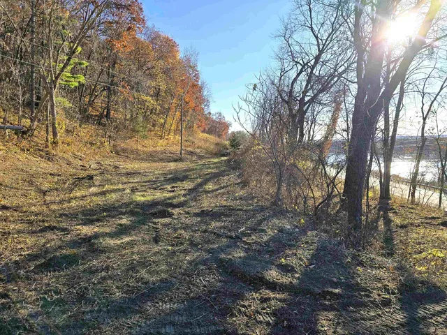 $129,500 | 4.1-acres Hwy 35, De Soto, WI 54624