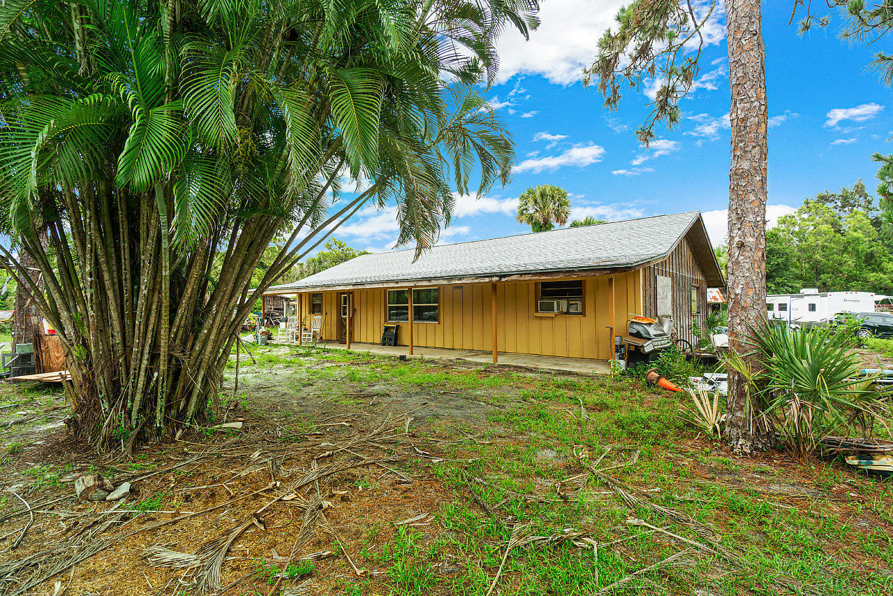 3138 A Road Loxahatchee Groves, FL 33470 - Photo 3 of 24 003-3138ARd-Loxahatchee-FL-small