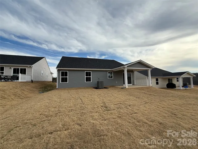 $349,990 | 3266 Eller Drive Extension, Hickory, NC 28602