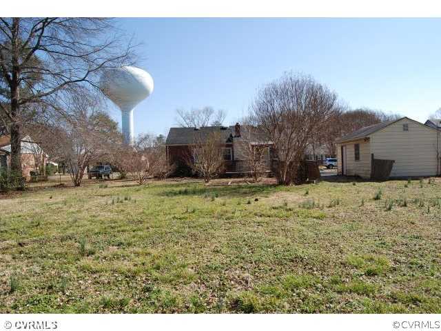5408 Coxson Road Henrico, VA 23231 - Photo 3 of 11 Yard/Garden