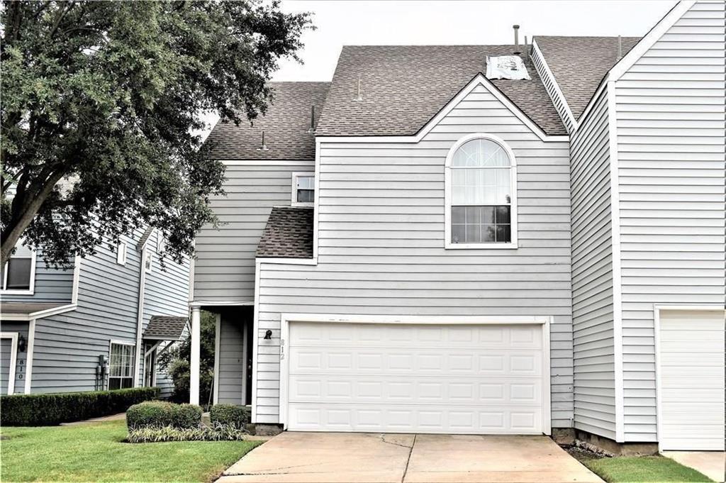 a view of a white house