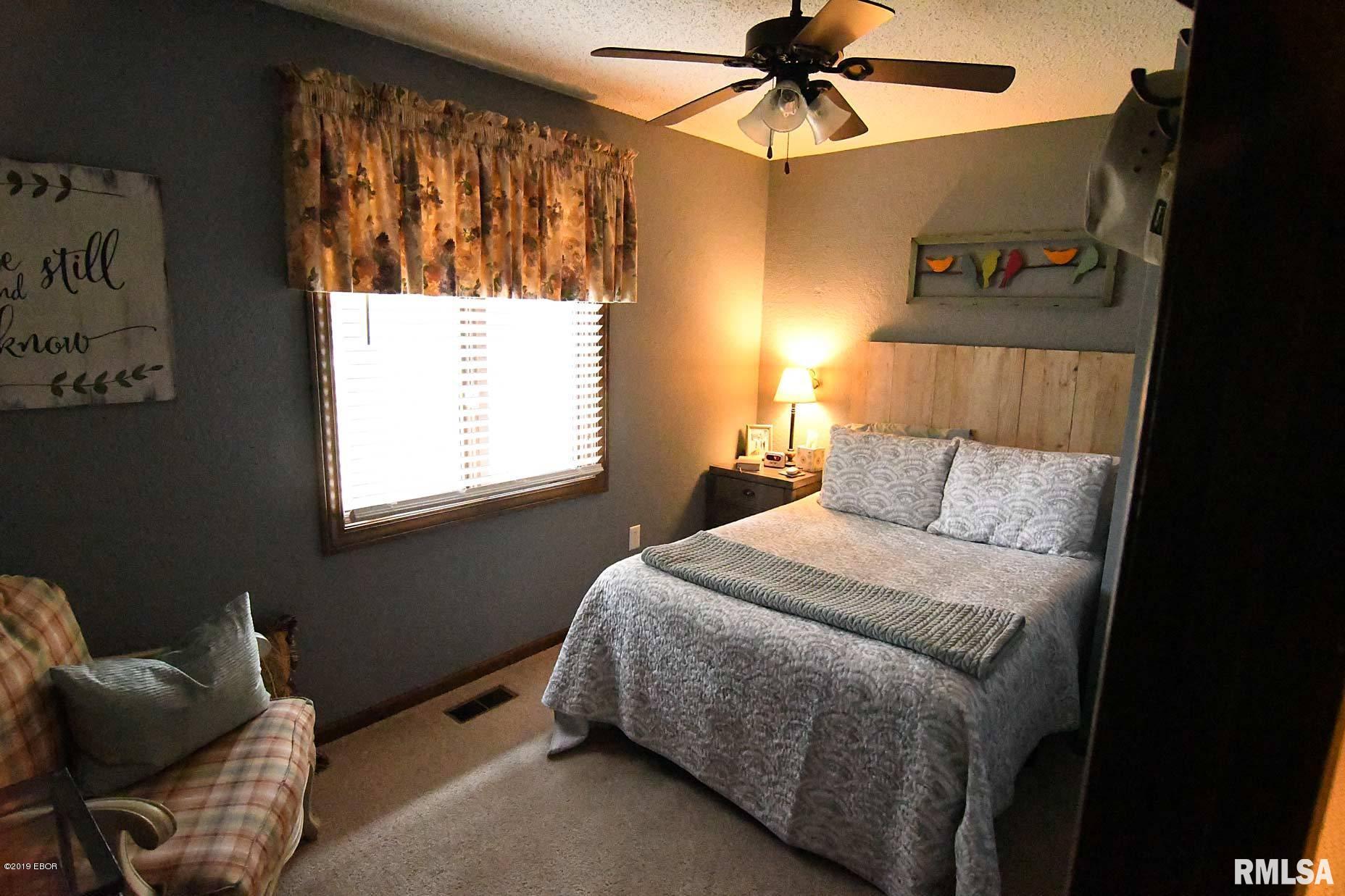 5156 Woodard Road Salem, IL 62881 - Photo 15 of 25