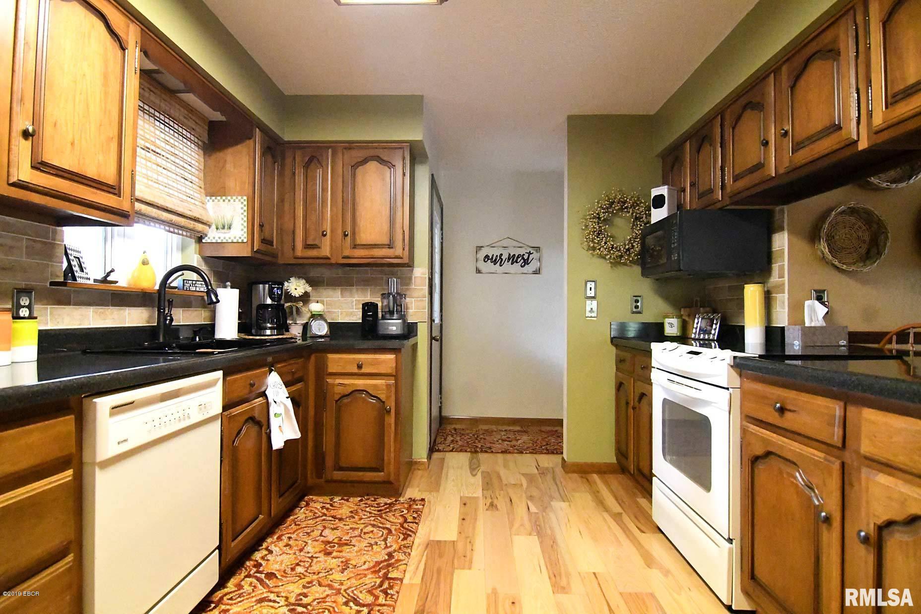 5156 Woodard Road Salem, IL 62881 - Photo 7 of 25