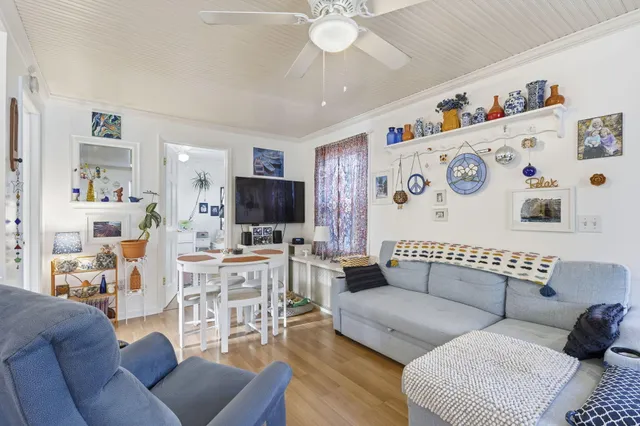 $219,900 | 3416 Butternut Street, Lambertville, MI 48144