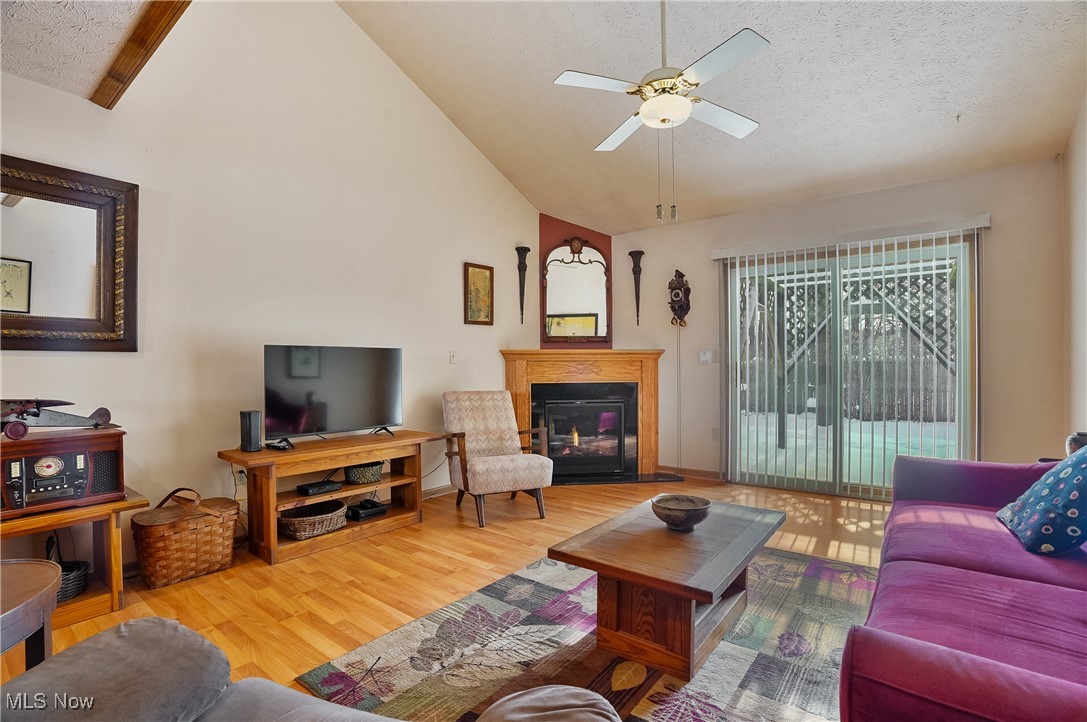 416 Rockys Run Road Akron, OH 44319 - Photo 13 of 32 Vaulted Ceilings
