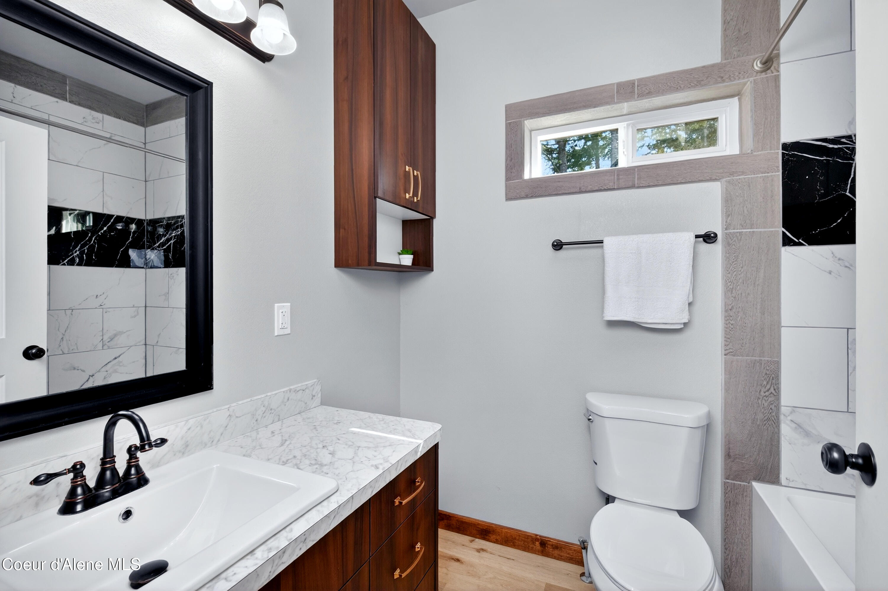334 Hardy Loop Bonners Ferry, ID 83805 - Photo 20 of 33 019_Secondary_Bath_Vanity_Detail
