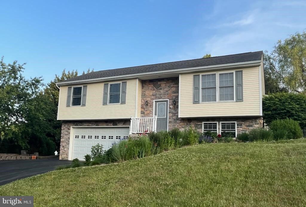 103 Britton Drive Rising Sun, MD 21911 - Photo 2 of 26