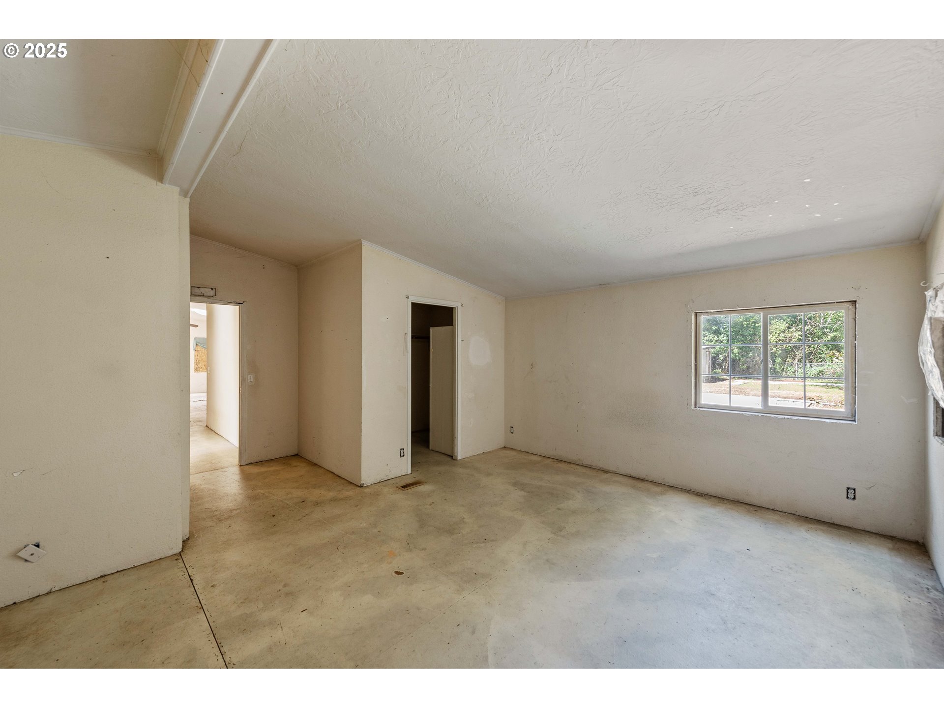 63557 South Olive Road Coos Bay, OR 97420 - Photo 13 of 23