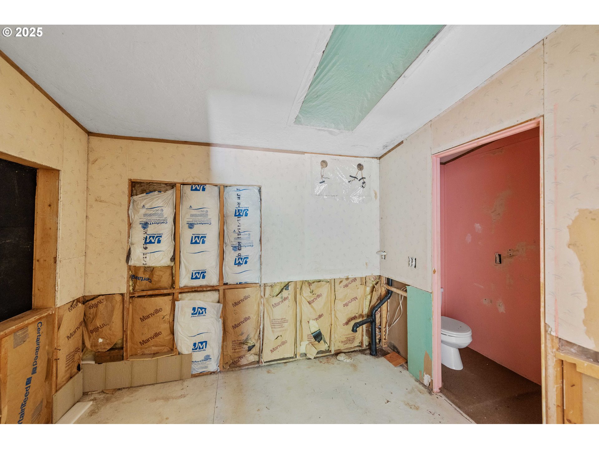 63557 South Olive Road Coos Bay, OR 97420 - Photo 15 of 23