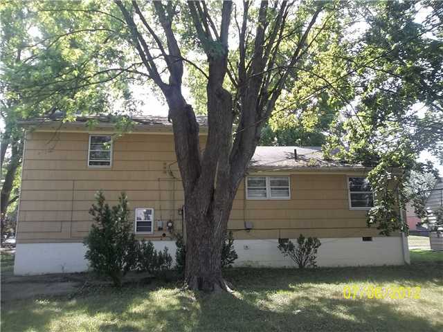 1449 Country Club Road Columbus, OH 43227 - Photo 2 of 7 Gallery Image 2
