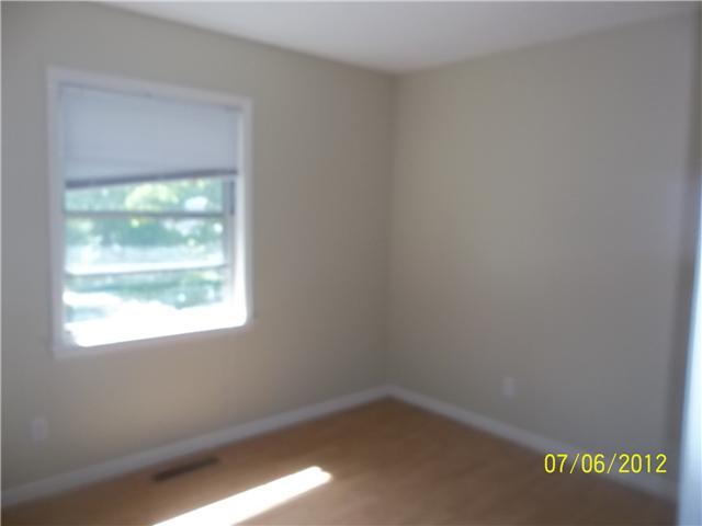 1449 Country Club Road Columbus, OH 43227 - Photo 3 of 7 Gallery Image 3