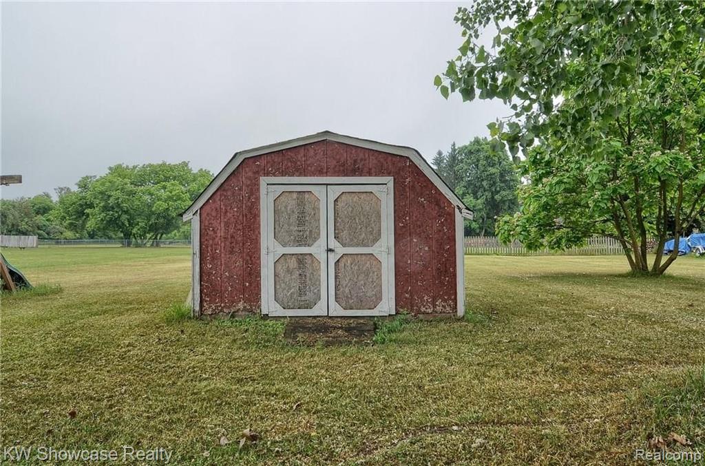 1630 School Road Rochester Hills, MI 48307 - Photo 26 of 26