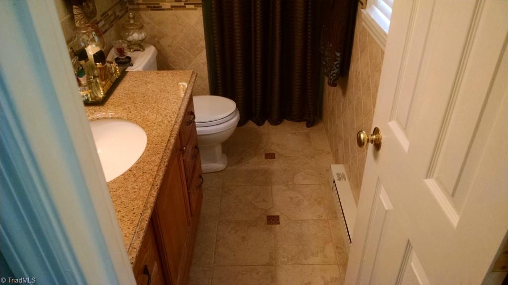 600 Shady Grove Road Eden, NC 27288 - Photo 15 of 20 Bathroom 2
