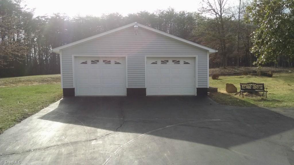 600 Shady Grove Road Eden, NC 27288 - Photo 18 of 20 Double Garage