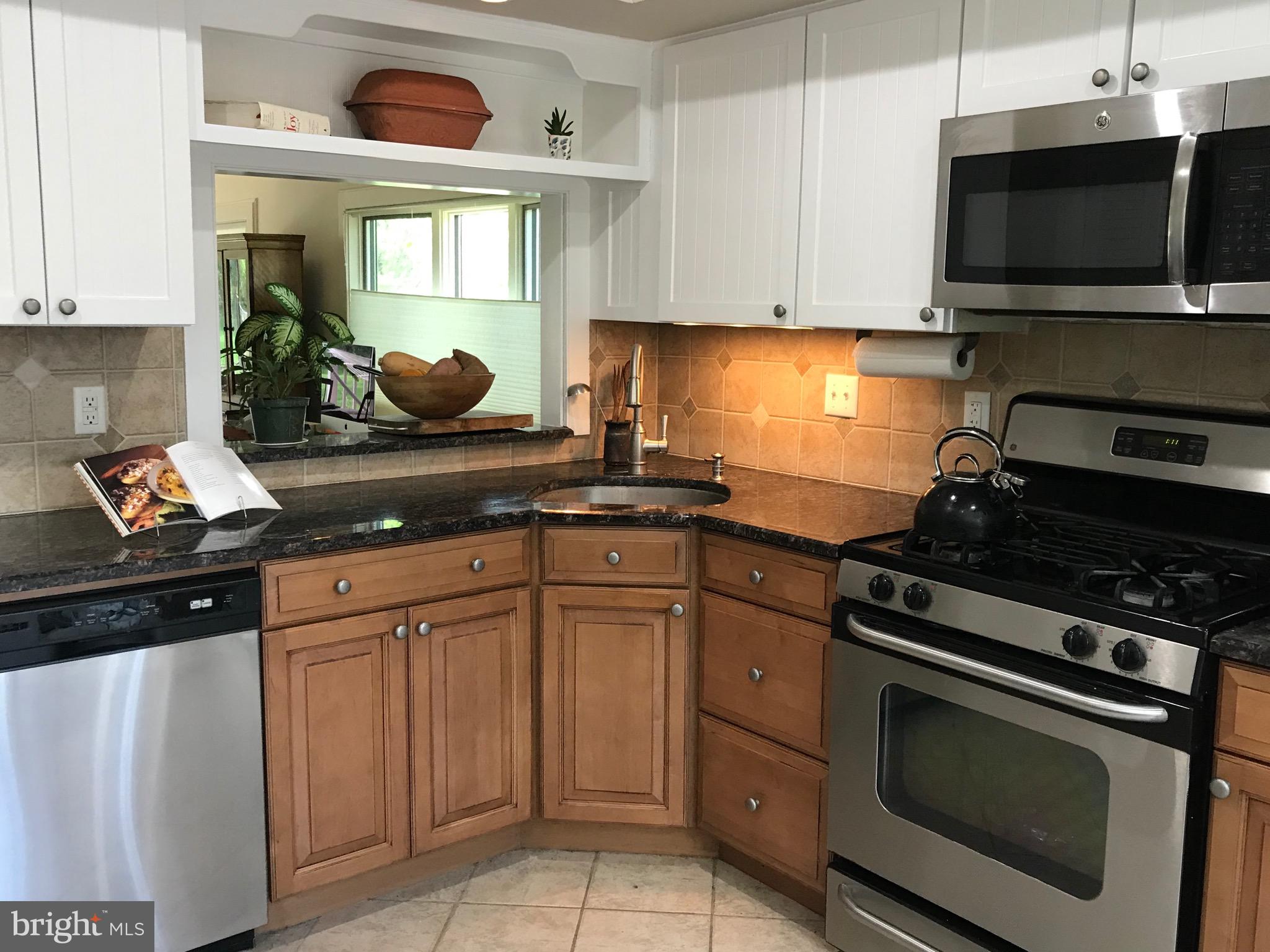 28 Eden Roc New Hope, PA 18938 - Photo 19 of 37 Classic look, updated kitchen with custom cabinet