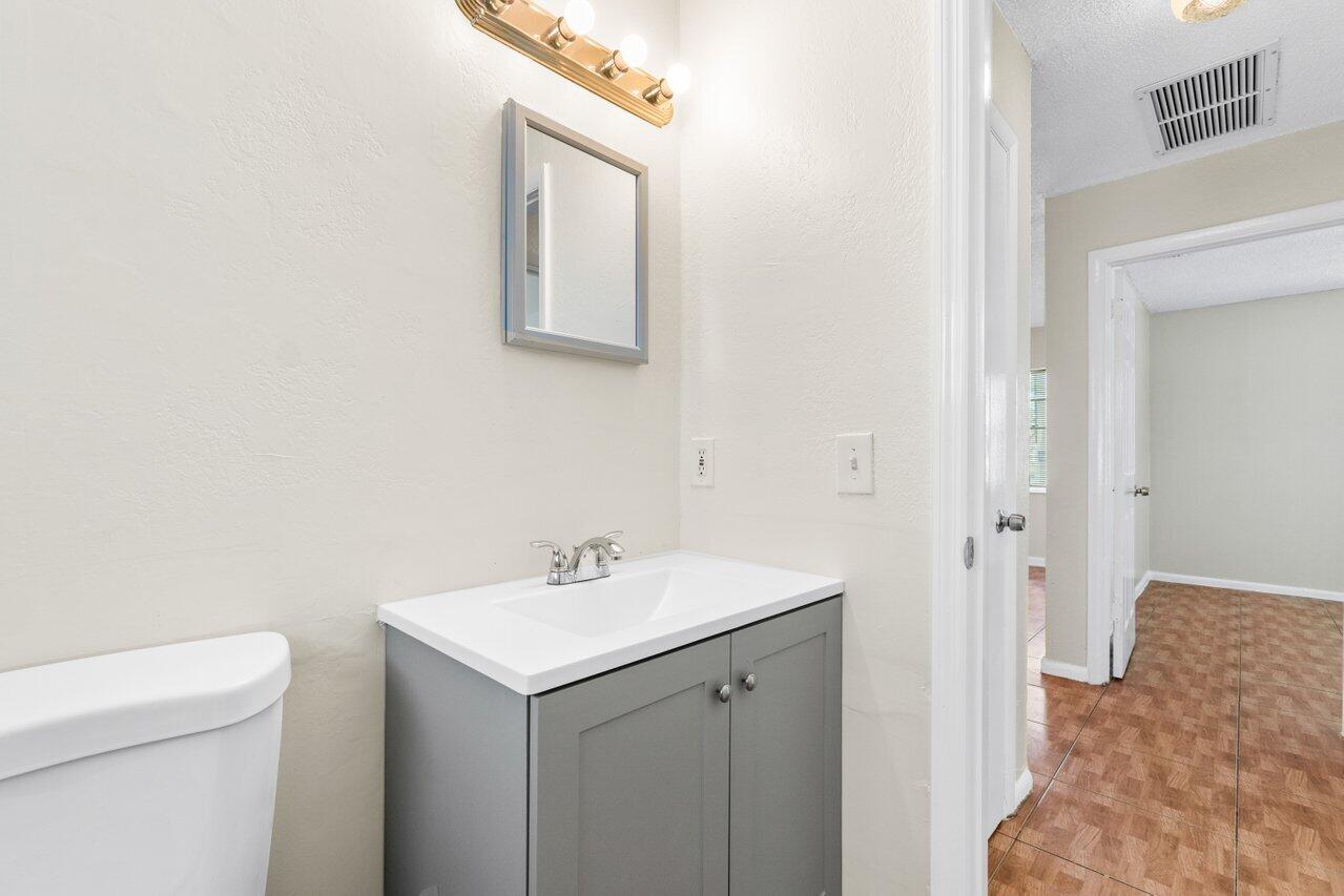 4763 Gulfstream Road Lake Worth Beach, FL 33461 - Photo 18 of 21 018-4763GulfstreamRoad-LakeWorthBeach-FL