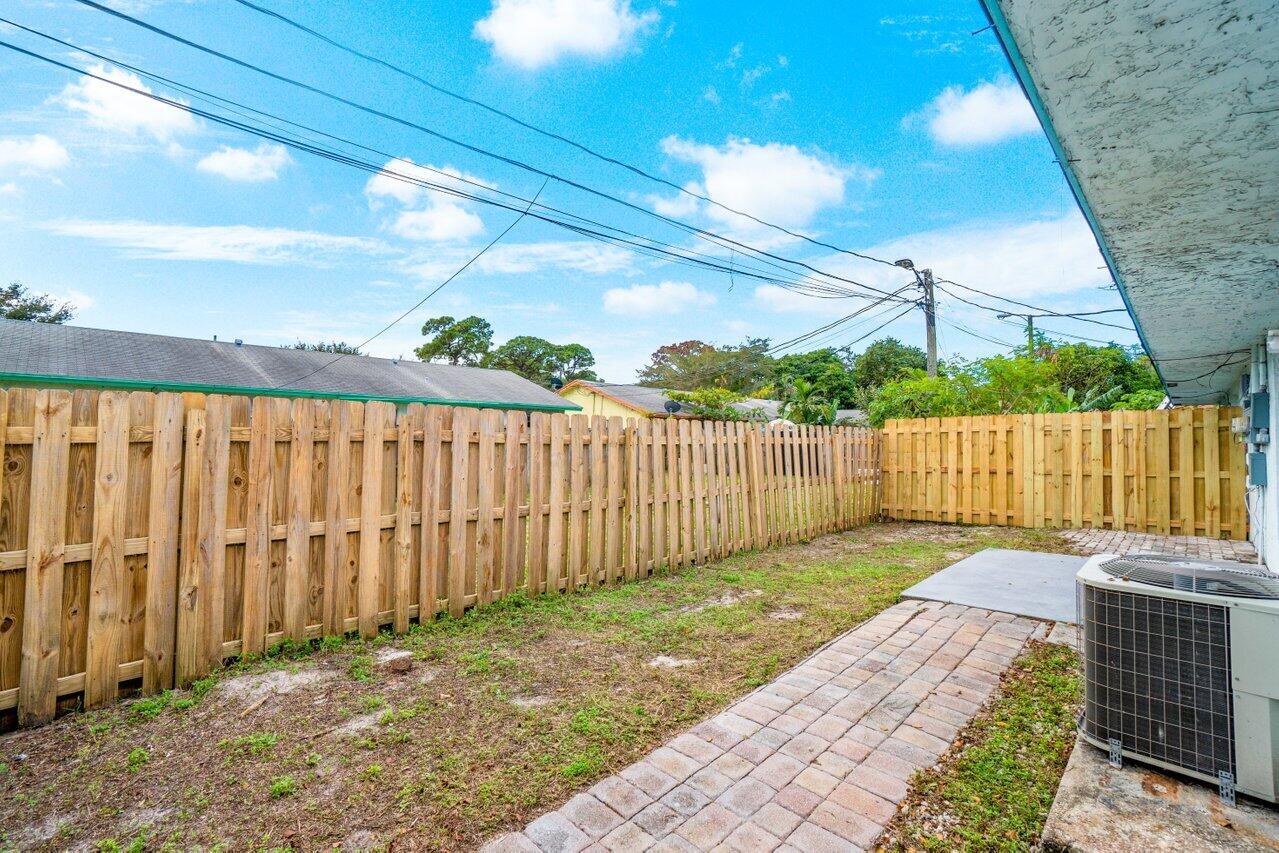 4763 Gulfstream Road Lake Worth Beach, FL 33461 - Photo 21 of 21 021-4763GulfstreamRoad-LakeWorthBeach-FL