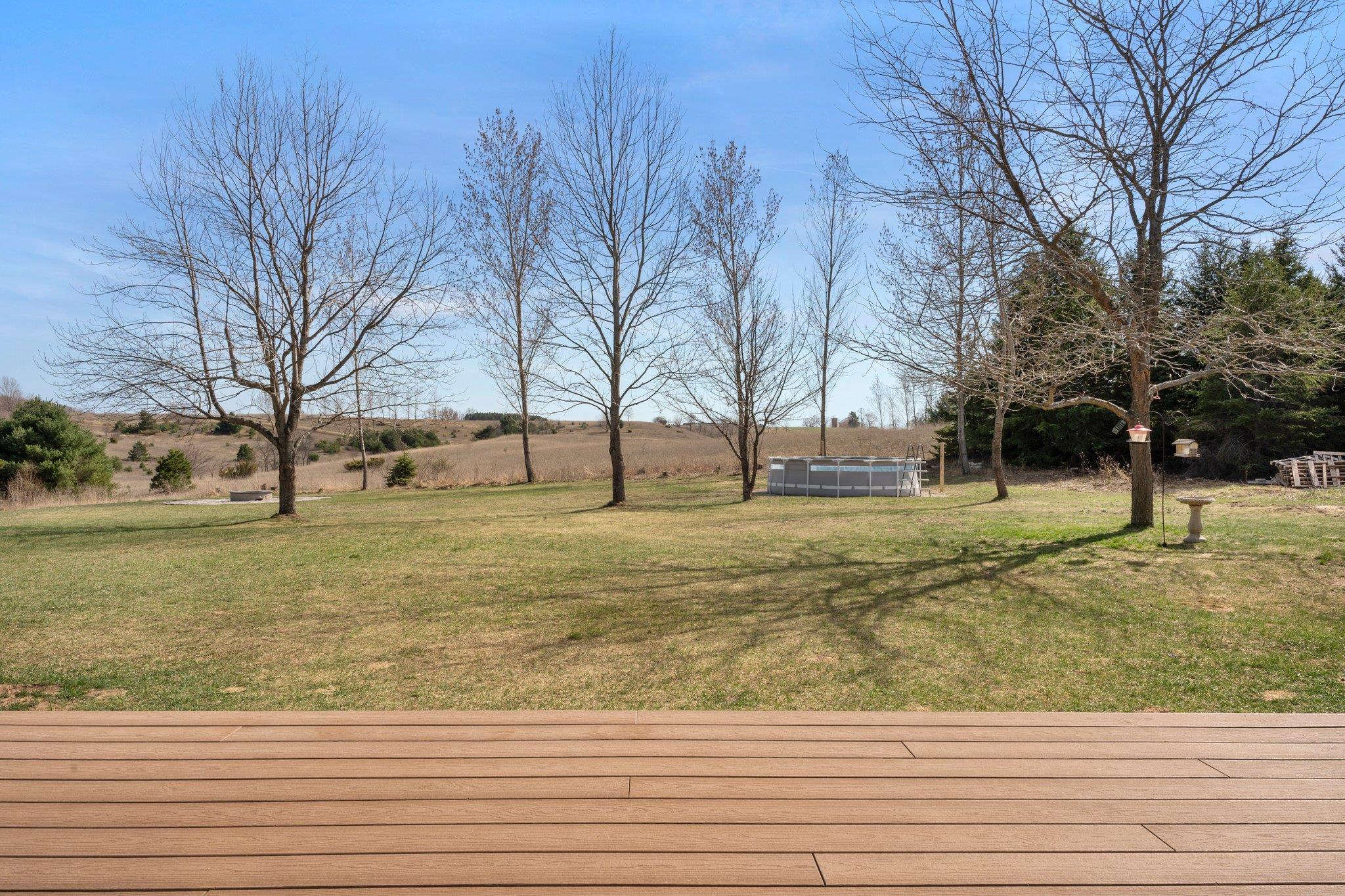 8690 East Erdt Road Suttons Bay, MI 49682 - Photo 38 of 63 1910042-37.JPG