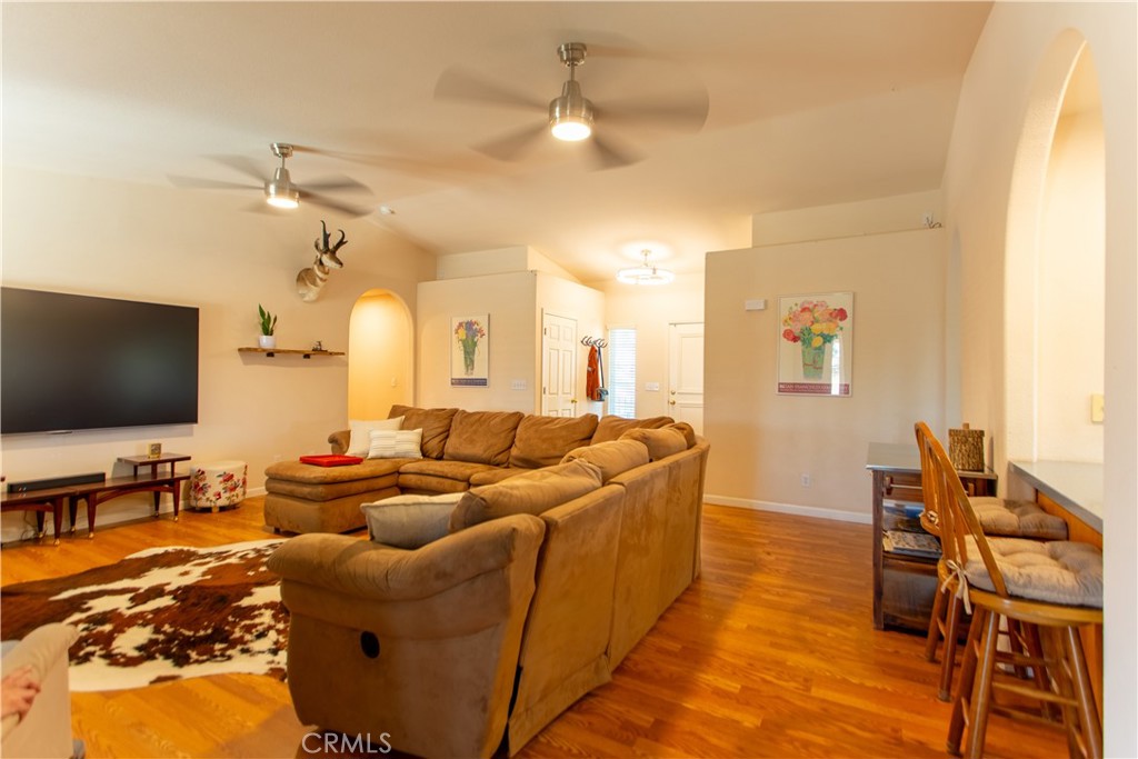 14304 Huntington Road Madera, CA 93636 - Photo 6 of 44