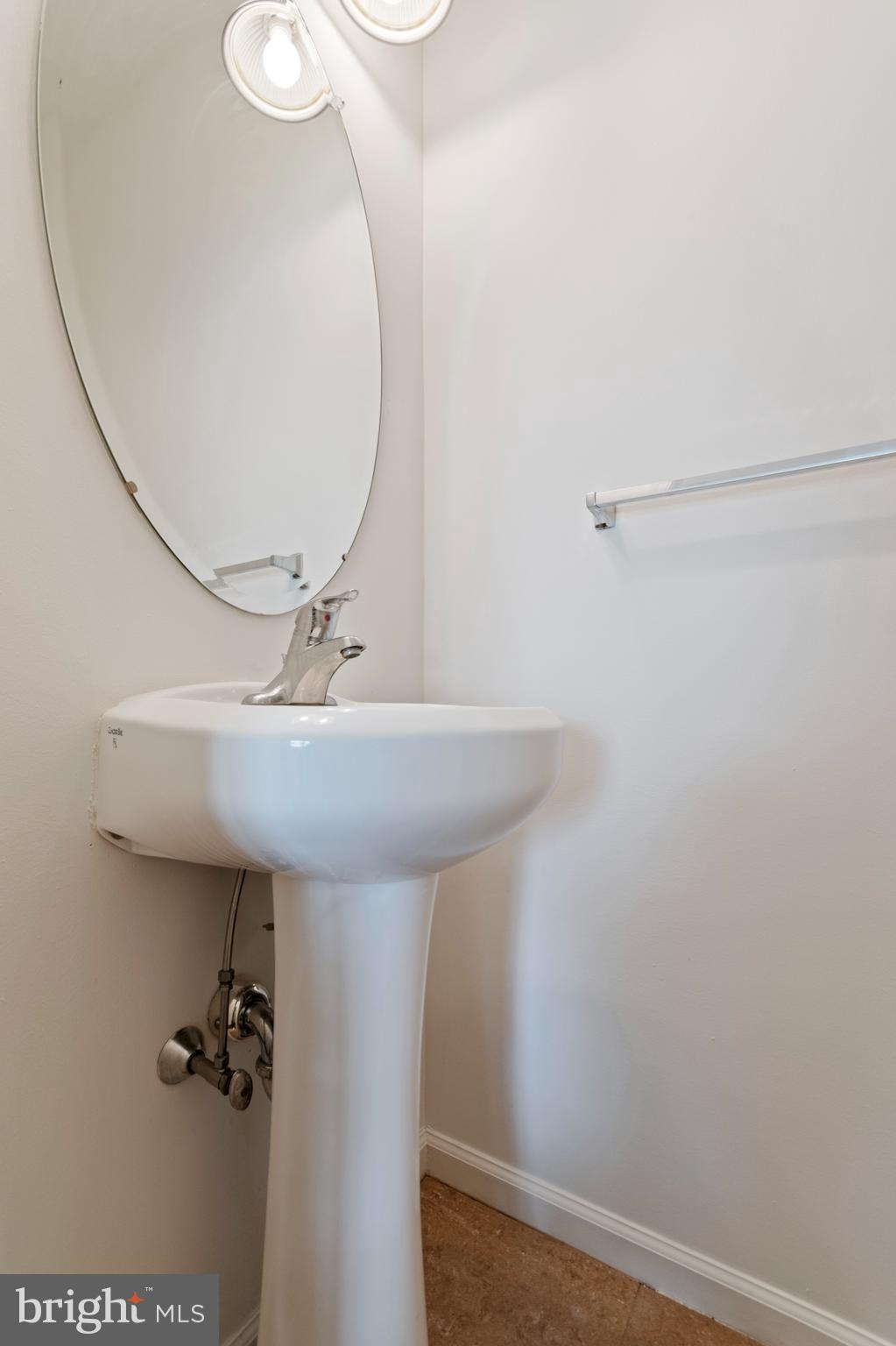 290 Byberry Road, Unit 4 Philadelphia, PA 19116 - Photo 8 of 15 Gallery Image 8