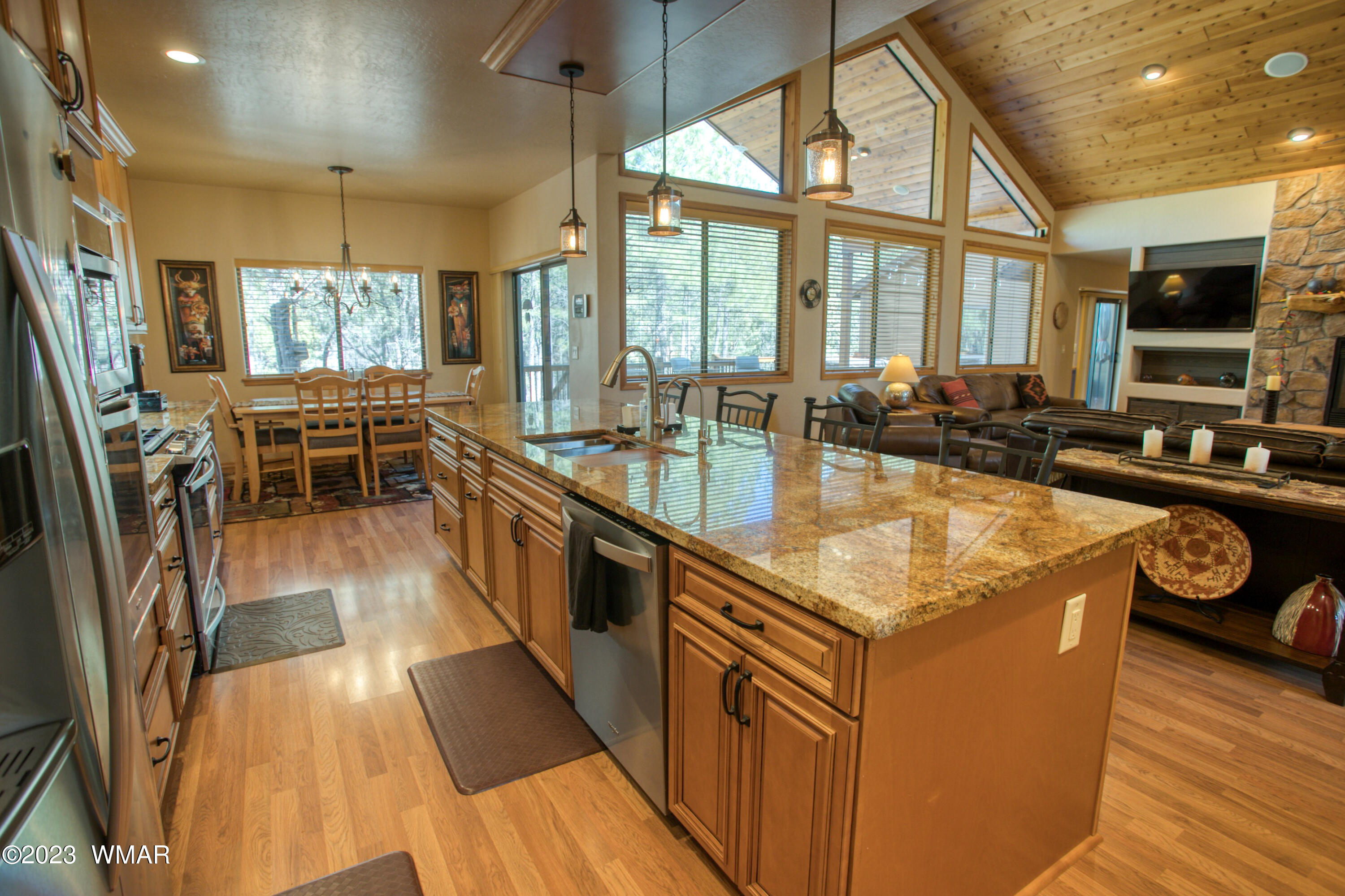 521 South Paintbrush Road Show Low, AZ 85901 - Photo 8 of 34 Gallery Image 8