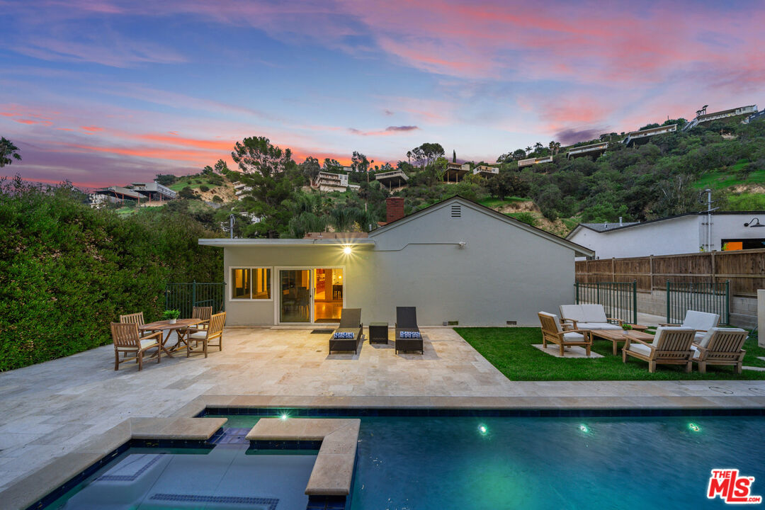 3771 Longview Valley Road Sherman Oaks, CA 91423 - Photo 17 of 75