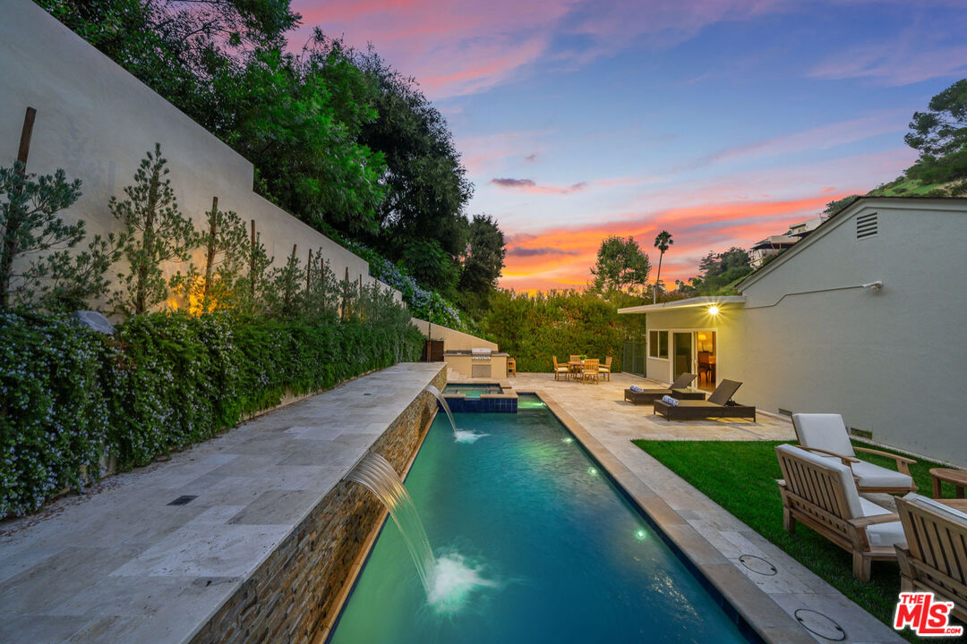 3771 Longview Valley Road Sherman Oaks, CA 91423 - Photo 19 of 75