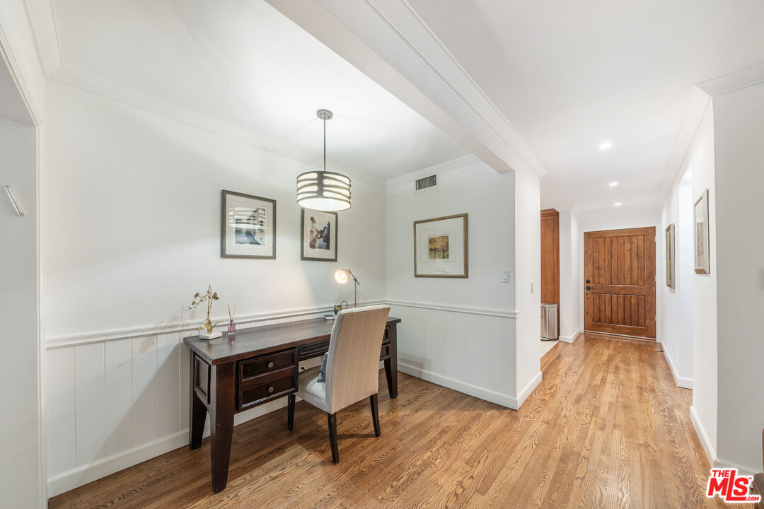 3771 Longview Valley Road Sherman Oaks, CA 91423 - Photo 62 of 75