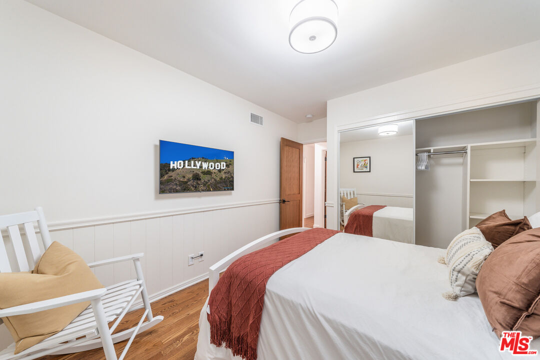 3771 Longview Valley Road Sherman Oaks, CA 91423 - Photo 66 of 75